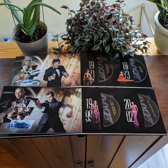 "Bond 50" boxset, "Skyfall" and "Spectre" – 24 James Bond movies - Picture 5 of 7
